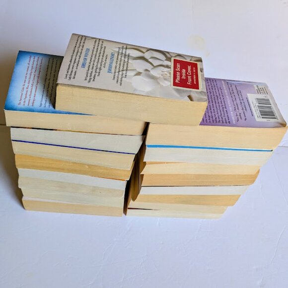 17 Historical Romance Paperback Small by Various Popular Authors - Picture 8 of 8